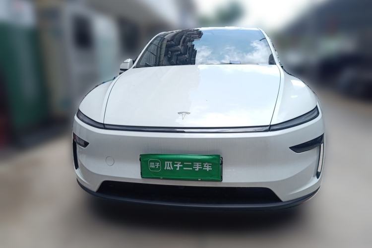 Used Tesla Model Y 2025 Long-Range All-Wheel Drive First Edition Front