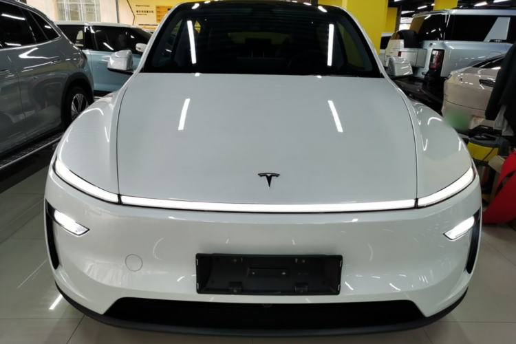 Used Tesla Model Y 2025 Rear-Wheel-Drive Version Front
