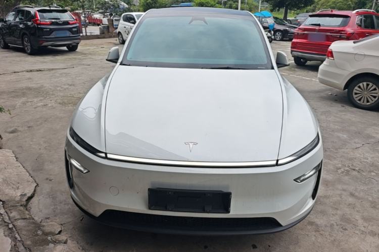 Used Tesla Model Y 2025 Rear-Wheel-Drive Version Front