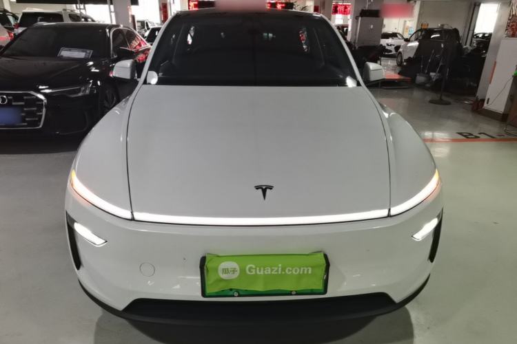 Used Tesla Model Y 2025 Rear-Wheel-Drive Version Front