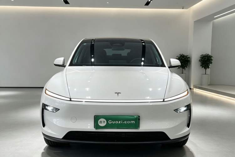 Used Tesla Model Y 2025 Rear-Wheel-Drive Version Front