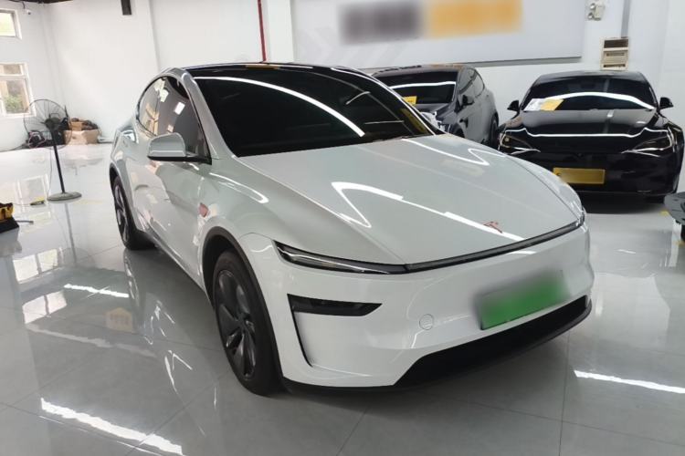 Used Tesla Model Y 2025 Rear-Wheel Drive First Edition Front Right 45 Deg
