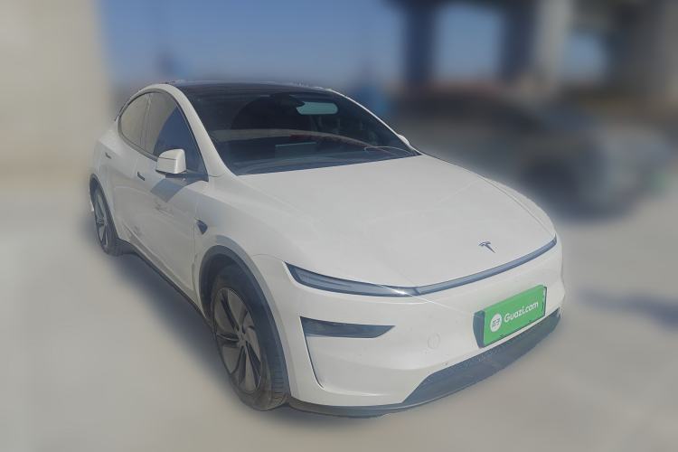 Used Tesla Model Y 2025 Long-Range All-Wheel Drive First Edition Front Right 45 Deg