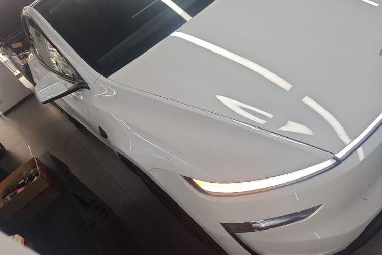 Used Tesla Model Y 2025 Rear-Wheel Drive First Edition Front Right 45 Deg