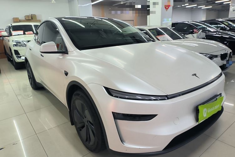 Used Tesla Model Y 2025 Long-Range All-Wheel Drive First Edition Front Right 45 Deg