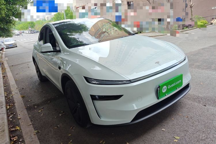 Used Tesla Model Y 2025 Rear-Wheel-Drive Version Front Right 45 Deg