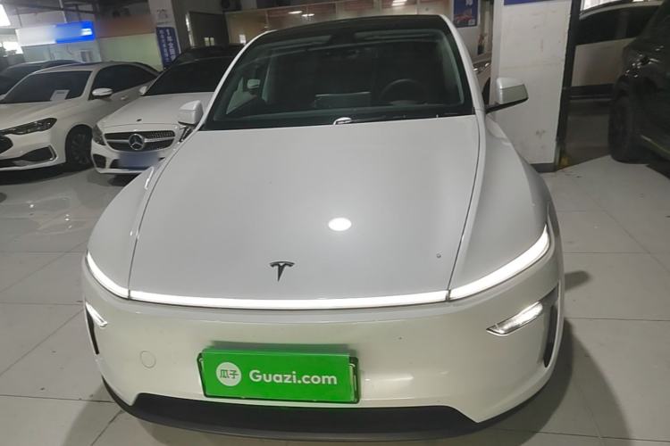 Used Tesla Model Y 2025 Long-Range All-Wheel-Drive Version Front