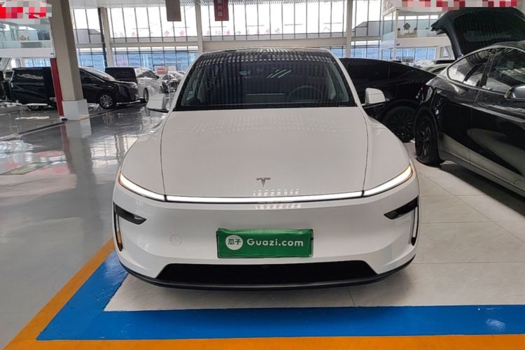 Used Tesla Model Y 2025 Rear-Wheel-Drive Version Front