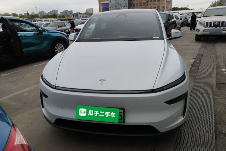 Used Tesla Model Y 2025 Rear-Wheel-Drive Version Front