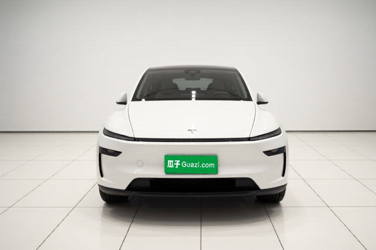 Used Tesla Model Y 2025 Rear-Wheel-Drive Version Front