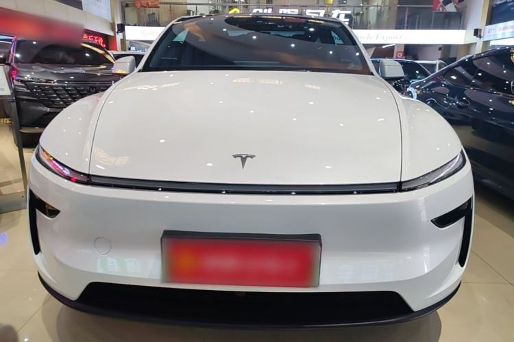 Used Tesla Model Y 2025 Rear-Wheel-Drive Version Front