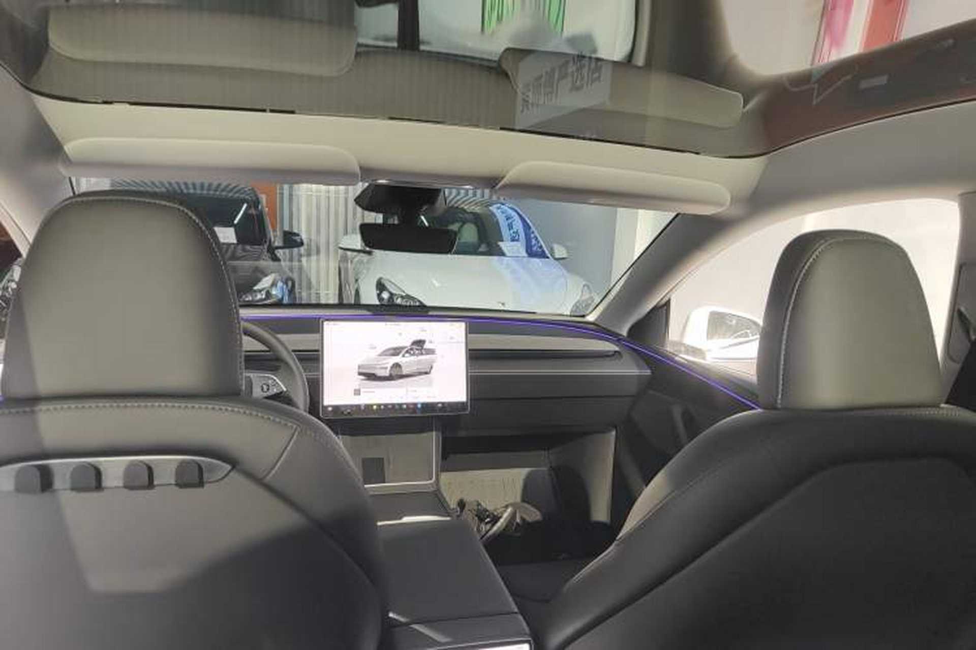 Used Tesla Model Y 2025 Rear-Wheel-Drive Version Headliner