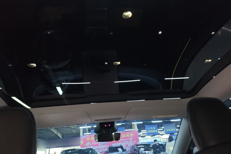 Used Tesla Model Y 2025 Rear-Wheel-Drive Version Headliner