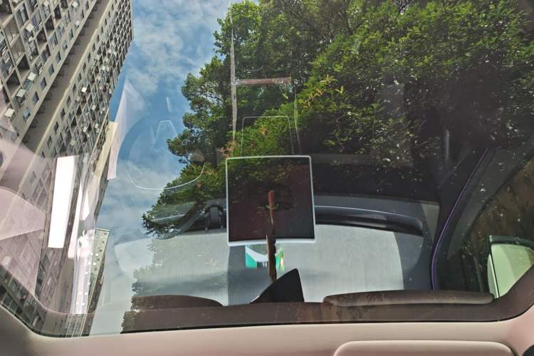 Used Tesla Model Y 2025 Rear-Wheel-Drive Version Headliner