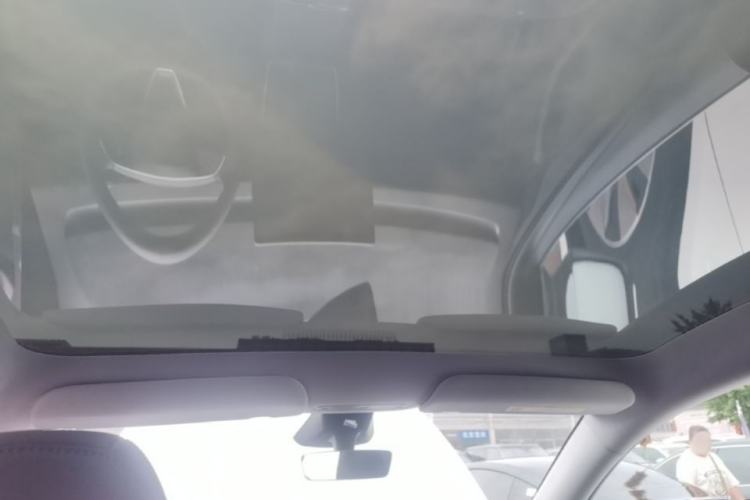 Used Tesla Model Y 2025 Long-Range All-Wheel Drive First Edition Headliner