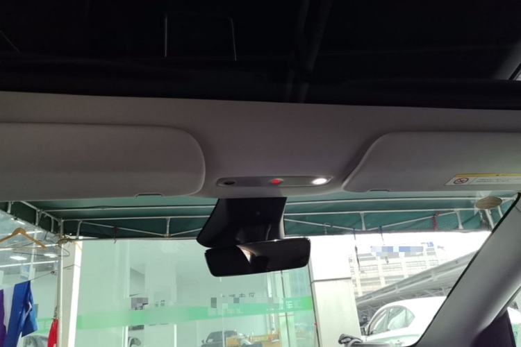 Used Tesla Model Y 2025 Rear-Wheel-Drive Version Headliner