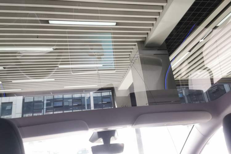 Used Tesla Model Y 2025 Rear-Wheel-Drive Version Headliner