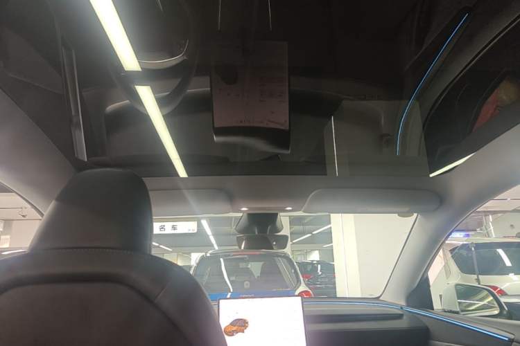 Used Tesla Model Y 2025 Rear-Wheel Drive First Edition Headliner
