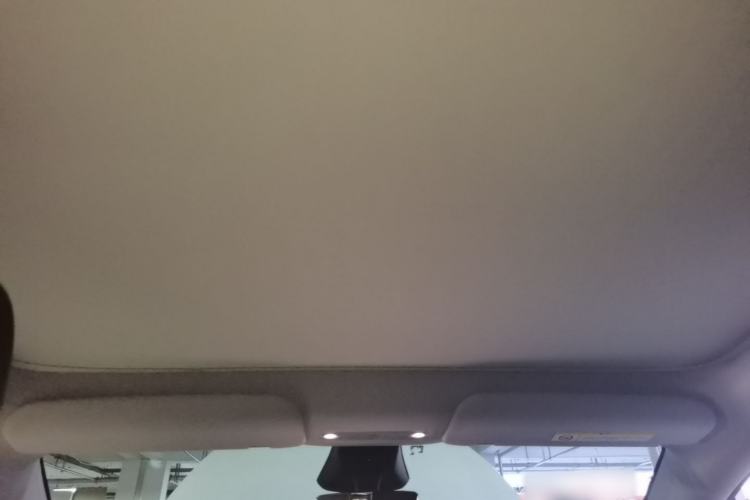 Used Tesla Model Y 2025 Rear-Wheel-Drive Version Headliner