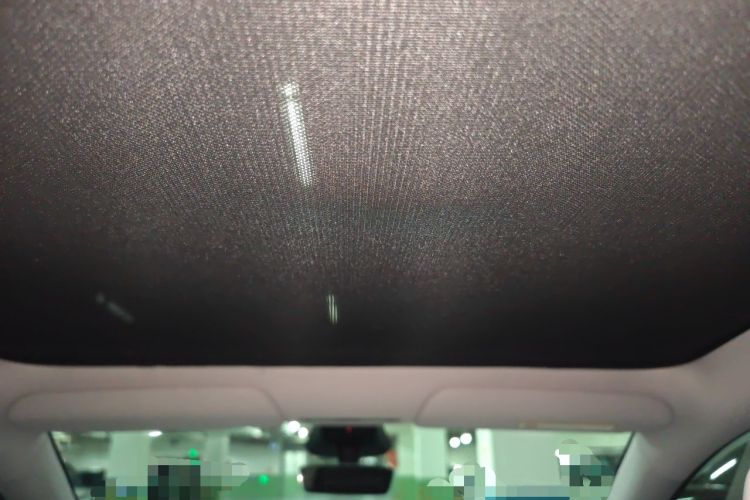 Used Tesla Model Y 2025 Rear-Wheel-Drive Version Headliner