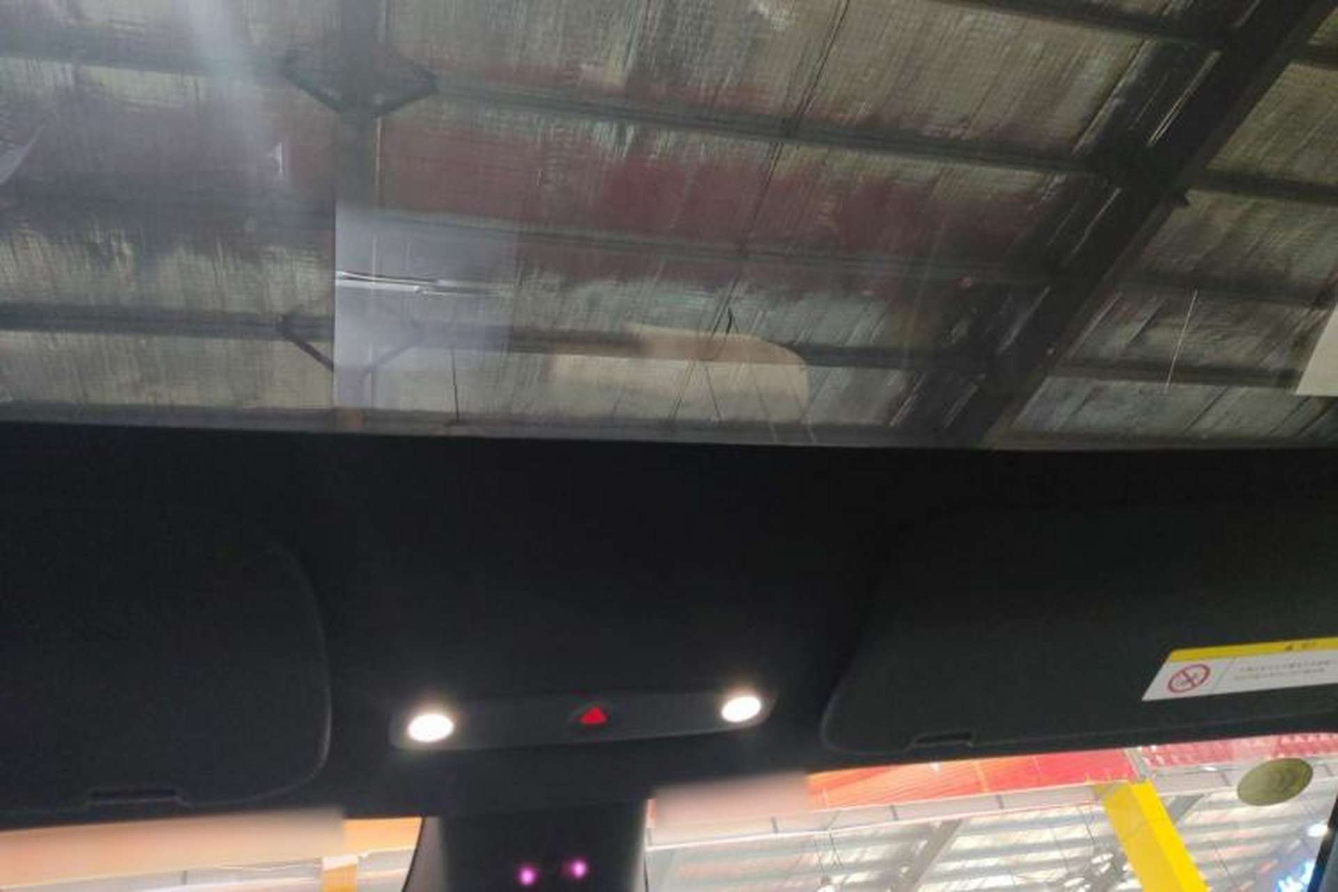 Used Tesla Model Y 2025 Rear-Wheel-Drive Version Headliner