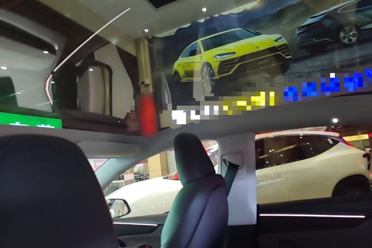 Used Tesla Model Y 2025 Rear-Wheel-Drive Version Headliner