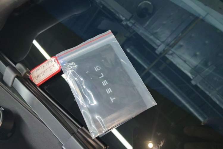 Used Tesla Model Y 2025 Rear-Wheel-Drive Version Interior 1