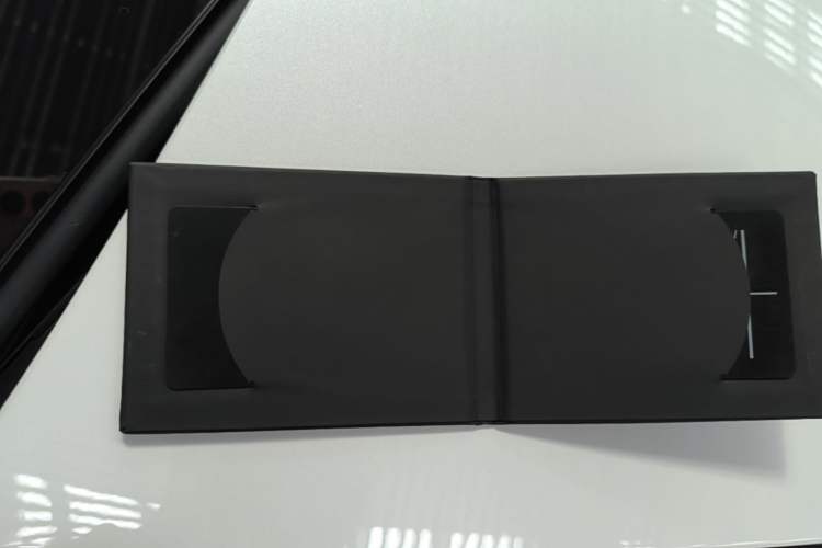 Used Tesla Model Y 2025 Rear-Wheel Drive First Edition Interior 1