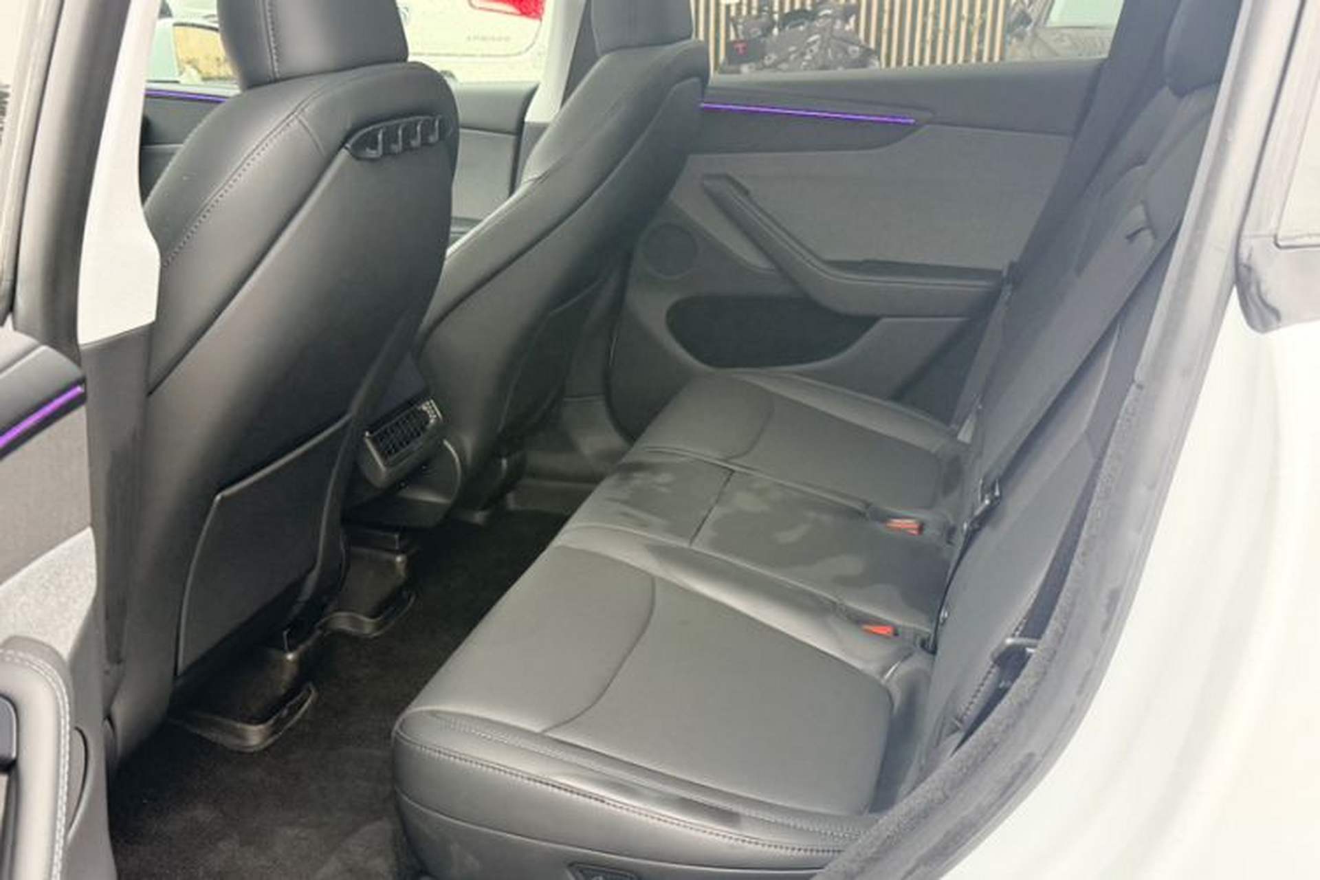 Used Tesla Model Y 2025 Rear-Wheel-Drive Version Interior 3