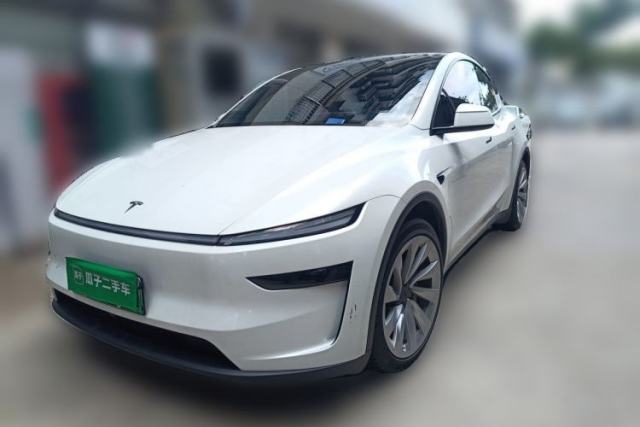 Used Tesla Model Y 2025 Long-Range All-Wheel Drive First Edition