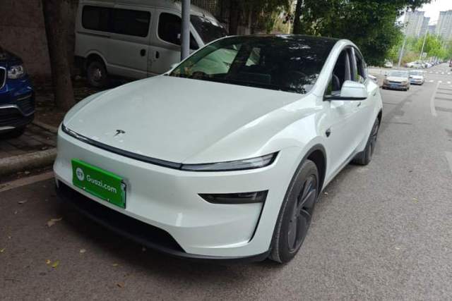 Used Tesla Model Y 2025 Rear-Wheel-Drive Version