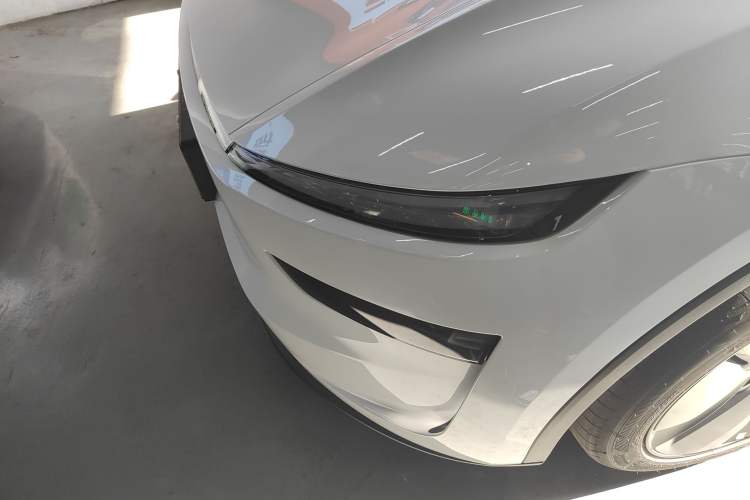 Used Tesla Model Y 2025 Rear-Wheel-Drive Version Left Front Headlight