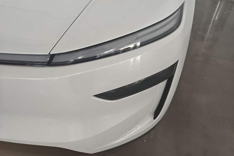 Used Tesla Model Y 2025 Rear-Wheel-Drive Version Left Front Headlight