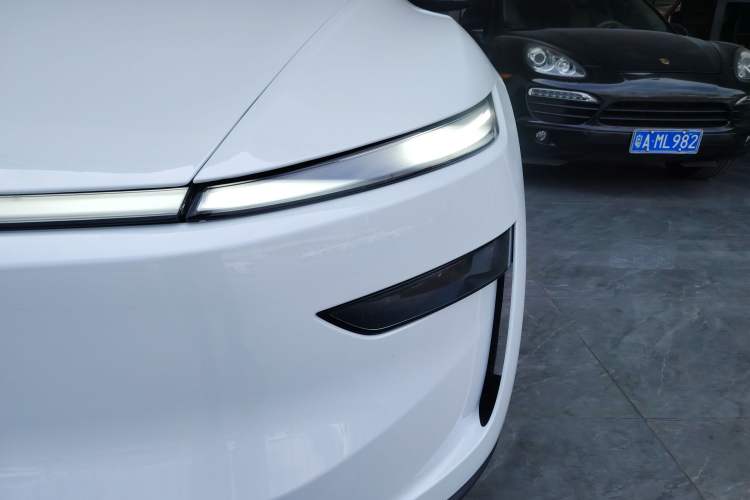 Used Tesla Model Y 2025 Rear-Wheel-Drive Version Left Front Headlight