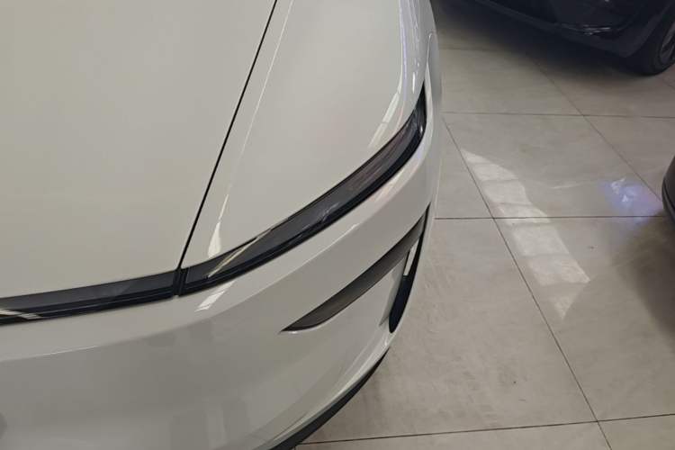 Used Tesla Model Y 2025 Rear-Wheel-Drive Version Left Front Headlight