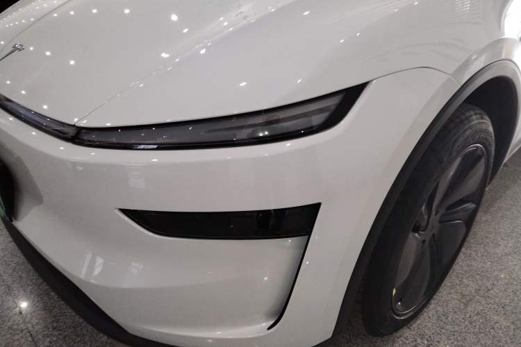 Used Tesla Model Y 2025 Rear-Wheel-Drive Version Left Front Headlight