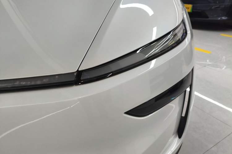 Used Tesla Model Y 2025 Rear-Wheel Drive First Edition Left Front Headlight