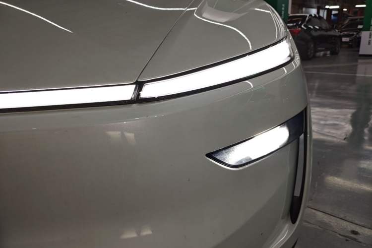 Used Tesla Model Y 2025 Rear-Wheel-Drive Version Left Front Headlight