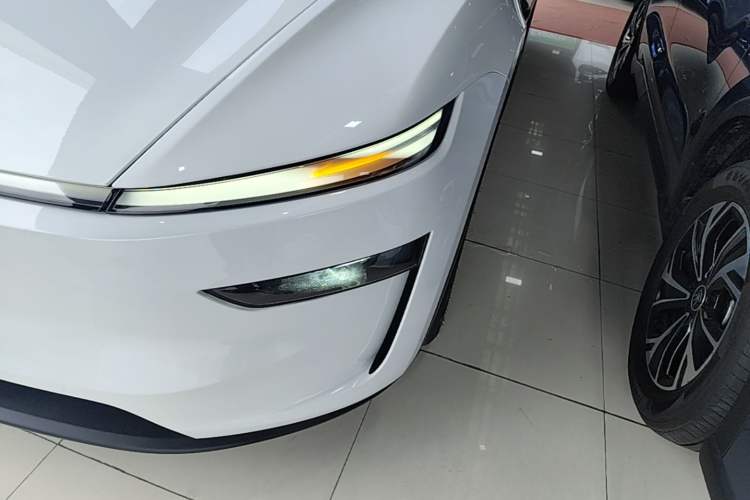 Used Tesla Model Y 2025 Rear-Wheel-Drive Version Left Front Headlight