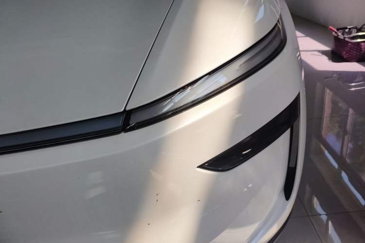 Used Tesla Model Y 2025 Rear-Wheel-Drive Version Left Front Headlight