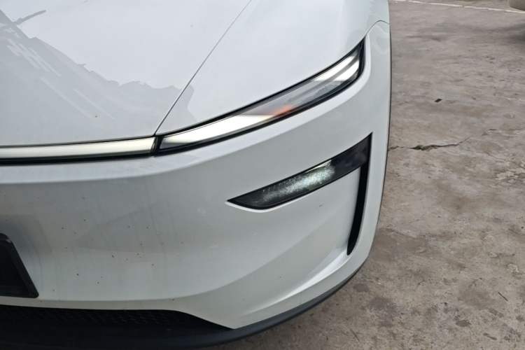 Used Tesla Model Y 2025 Rear-Wheel-Drive Version Left Front Headlight