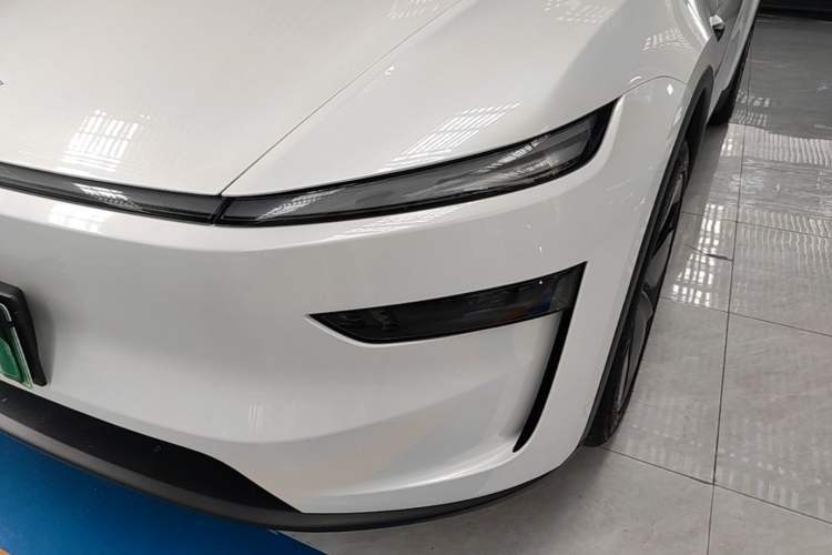 Used Tesla Model Y 2025 Rear-Wheel-Drive Version Left Front Headlight