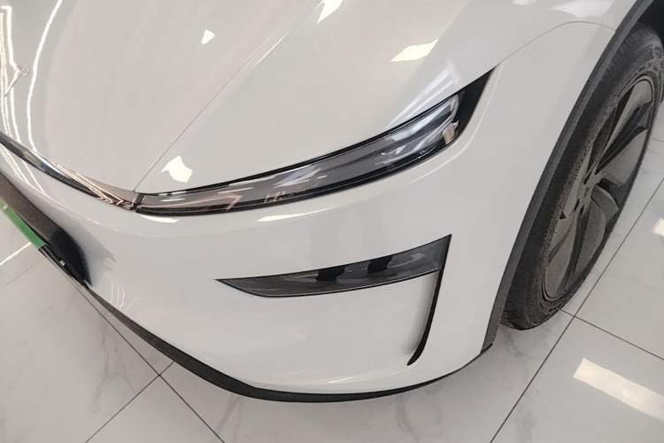 Used Tesla Model Y 2025 Rear-Wheel-Drive Version Left Front Headlight