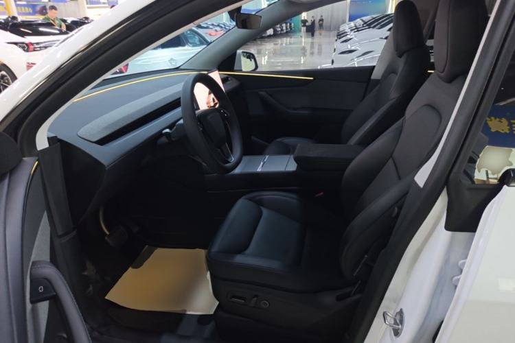 Used Tesla Model Y 2025 Rear-Wheel-Drive Version Left Front Seat