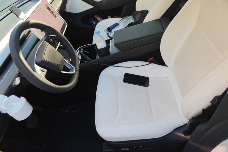 Used Tesla Model Y 2025 Updated Version Long-Range All-Wheel Drive Left Front Seat