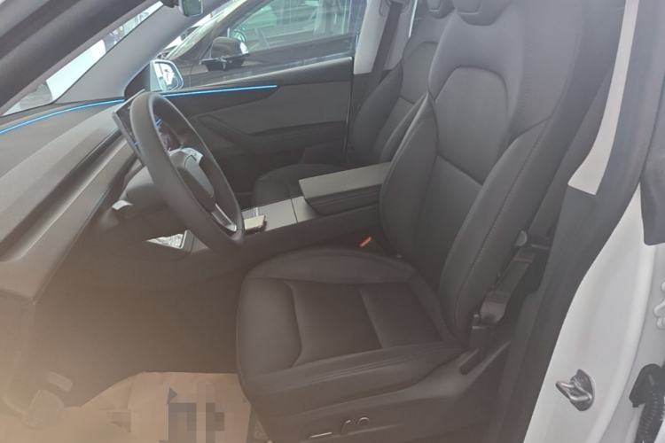 Used Tesla Model Y 2025 Rear-Wheel-Drive Version Left Front Seat