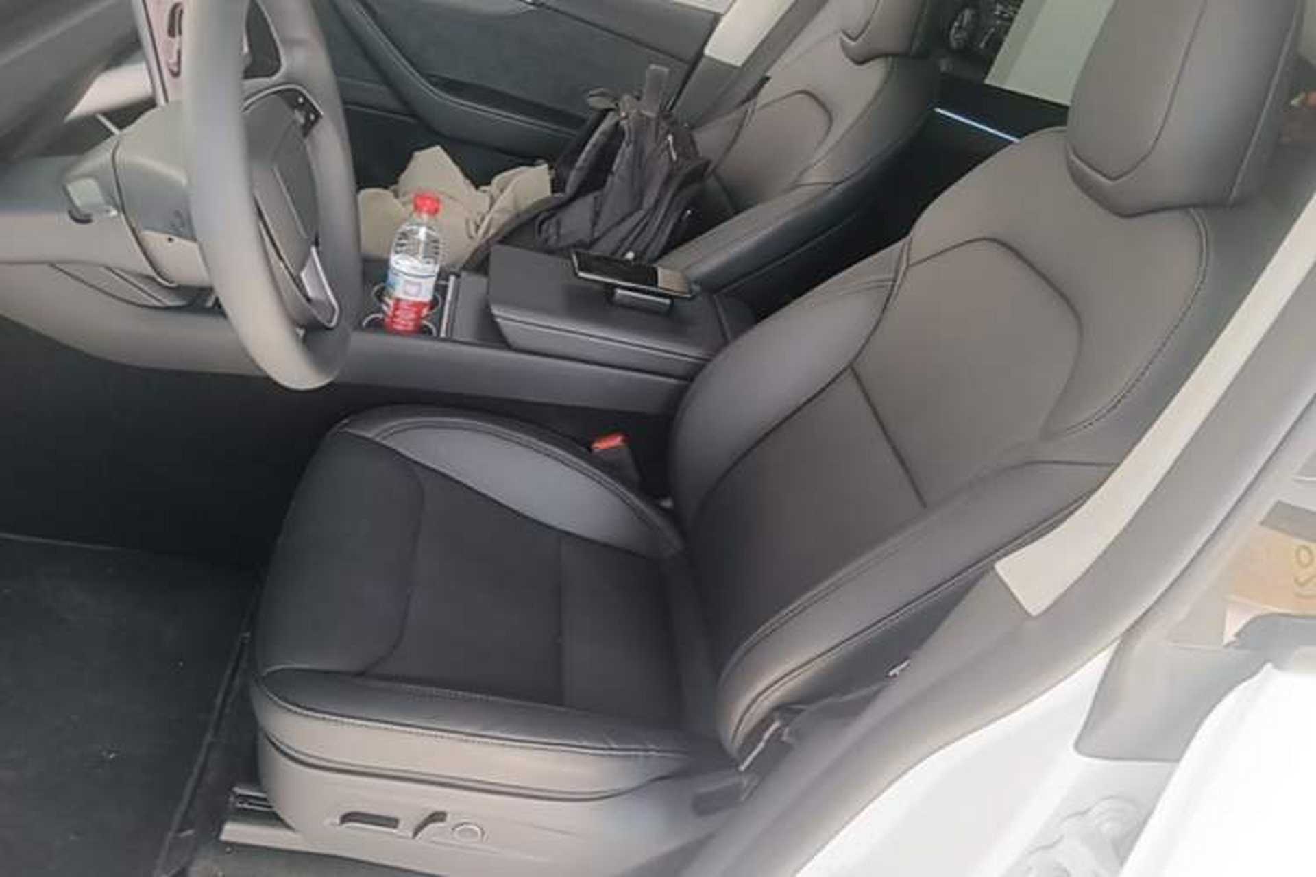 Used Tesla Model Y 2025 Long-Range All-Wheel-Drive Version Left Front Seat