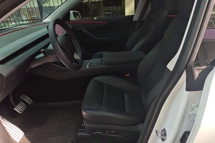 Used Tesla Model Y 2025 Updated Version Long-Range All-Wheel Drive Left Front Seat