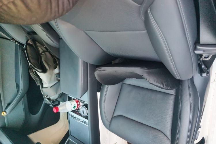 Used Tesla Model Y 2025 Rear-Wheel-Drive Version Left Front Seat