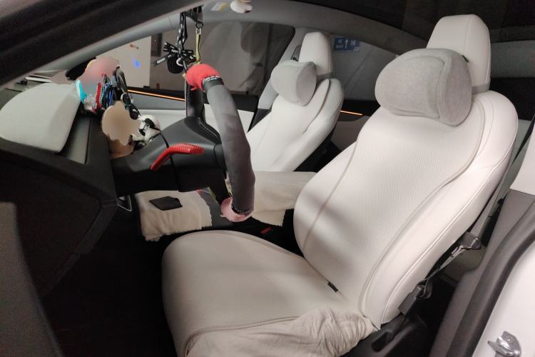 Used Tesla Model Y 2025 Updated Version Long-Range All-Wheel Drive Left Front Seat
